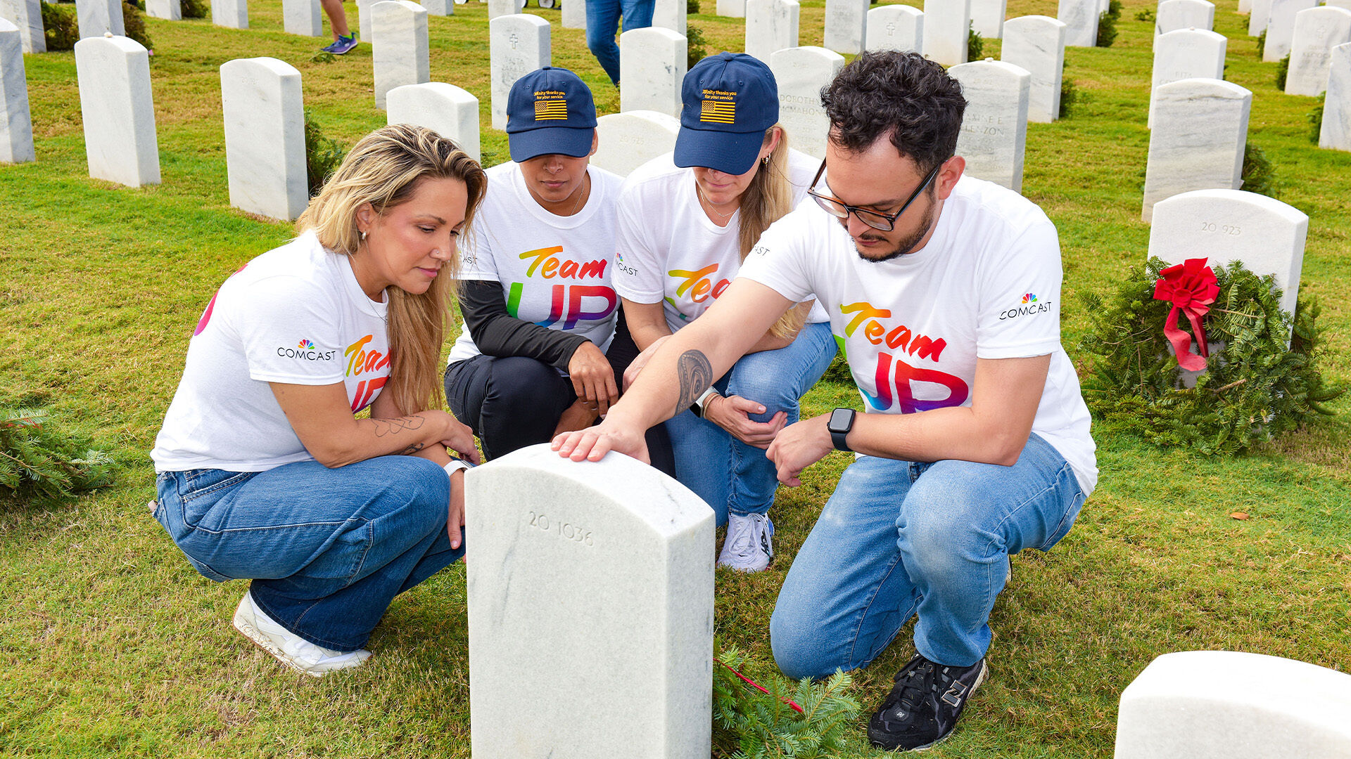 Comcast VetNet members join Christine Pruitt to pay tribute to her father 